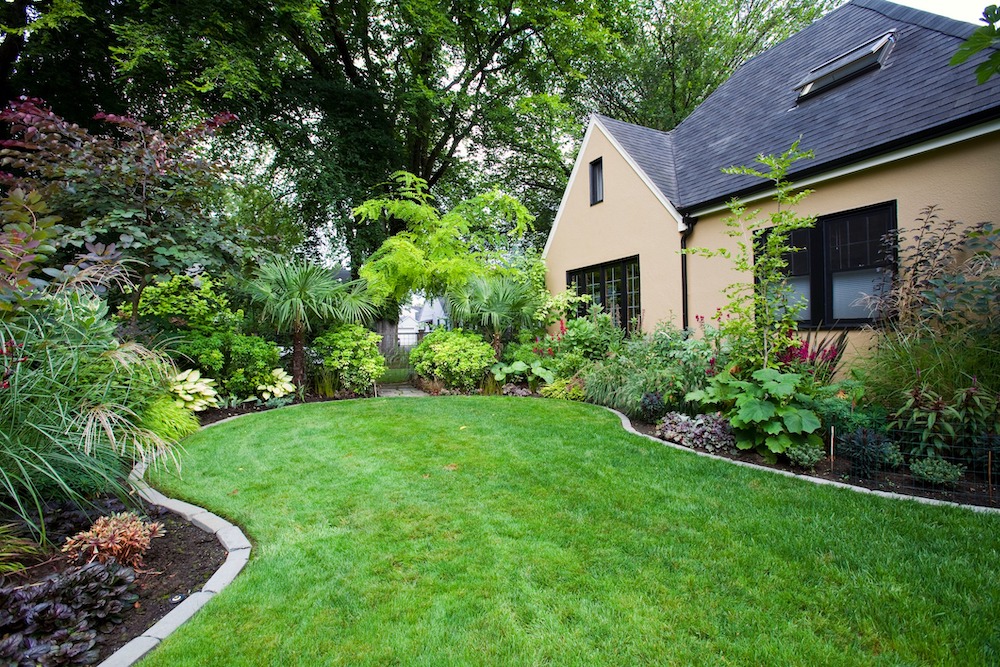 Maintaining A Sloped Lawn