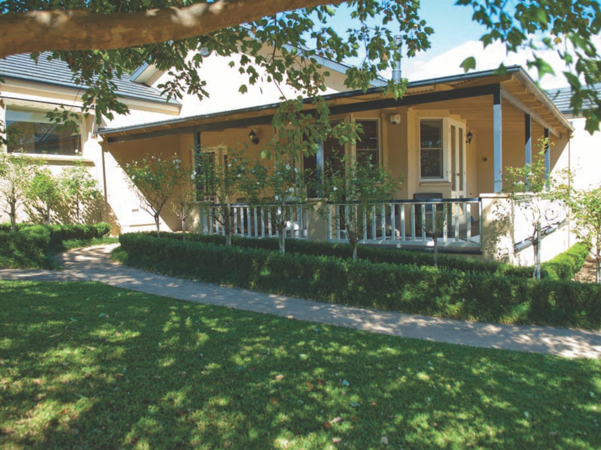 yellow_house_shade